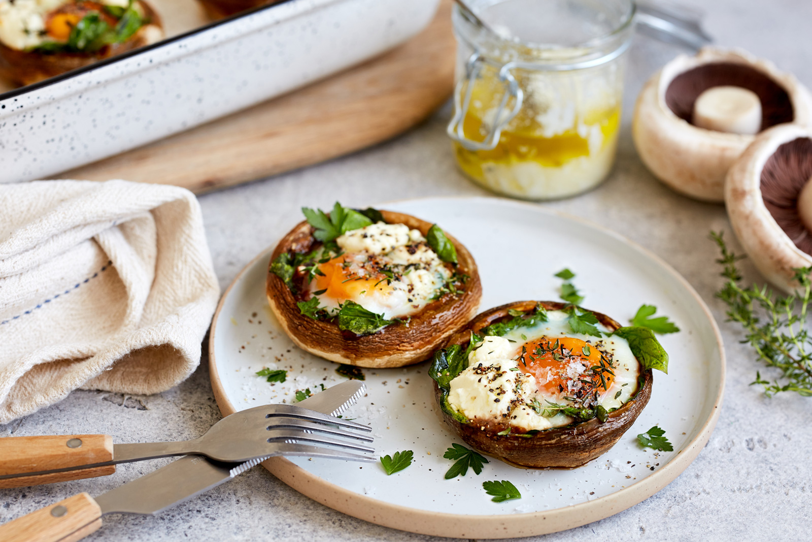 Baked breakfast mushrooms stuffed with spinach, feta and egg