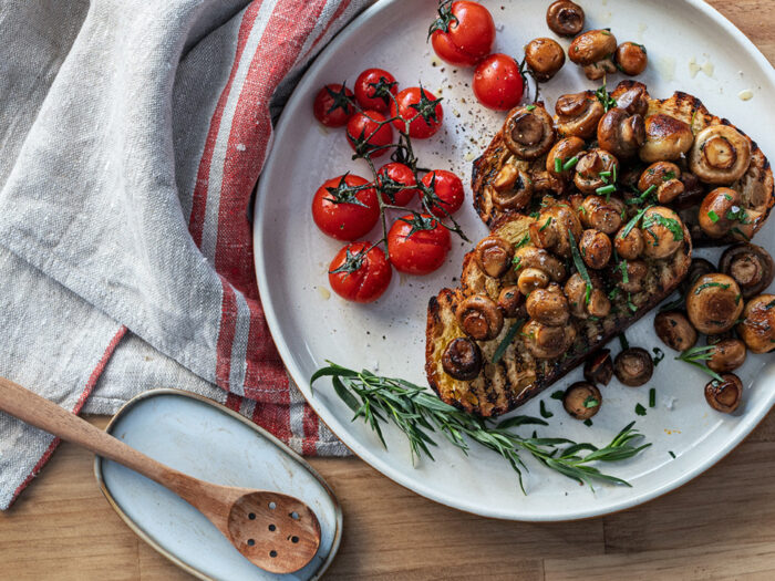 Button mushrooms on toast