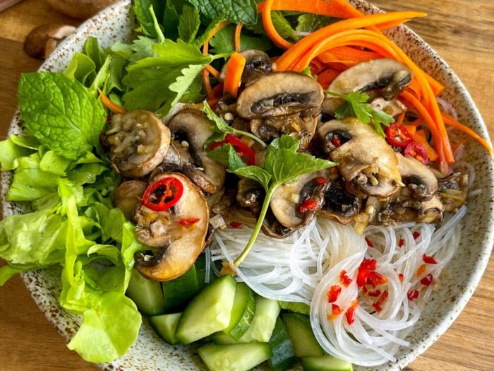 GRILLED LEMONGRASS MUSHROOM VERMICELLI BOWLS